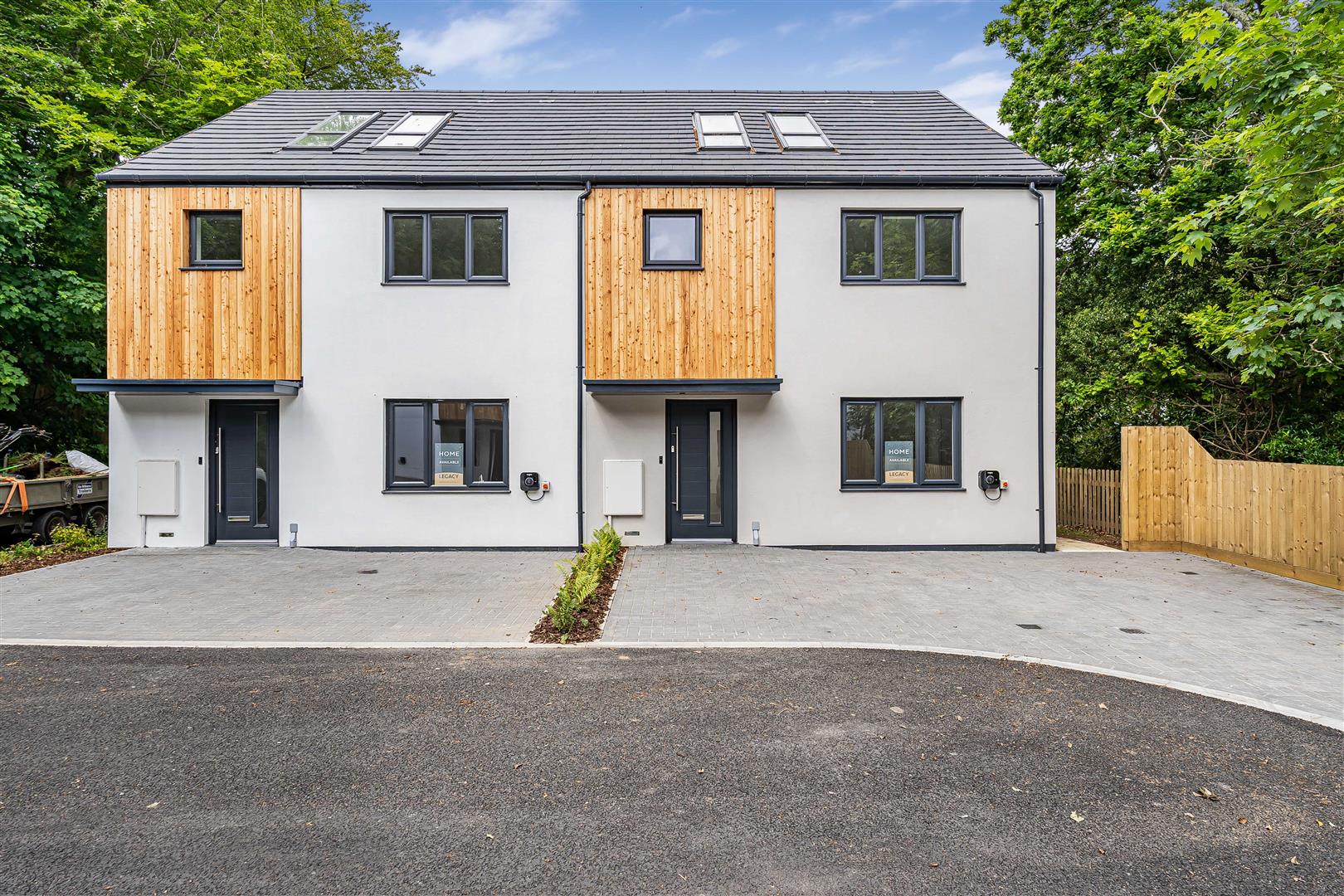 Roselyon Gardens, Par photo - 1